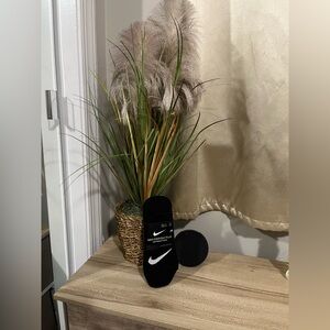 - Nike footie